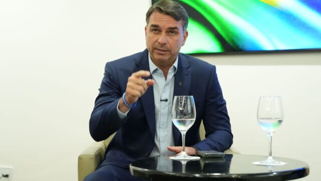 O senador e candidato à Presidência pelo PL (Partido Liberal), Flávio Bolsonaro