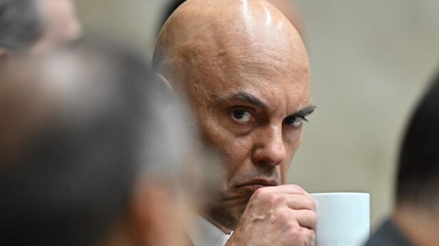 Contrato de esposa de Moraes com Banco Master previa atuação em inquéritos da PF