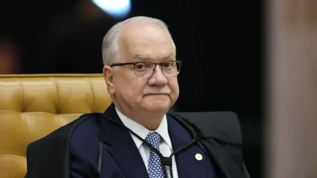 Fachin assumiu a relatoria de procedimentos no STF e determinou a paralisação de investigações