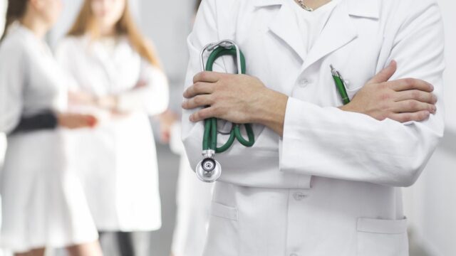 Ranking revela as principais dúvidas dos médicos brasileiros sobre residência médica