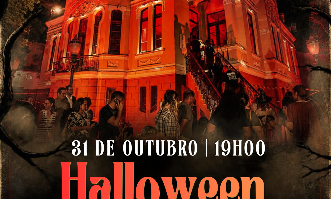 Cartaz do evento Halloween na Villa Hilda com a fachada da mansão iluminada e pessoas na entrada